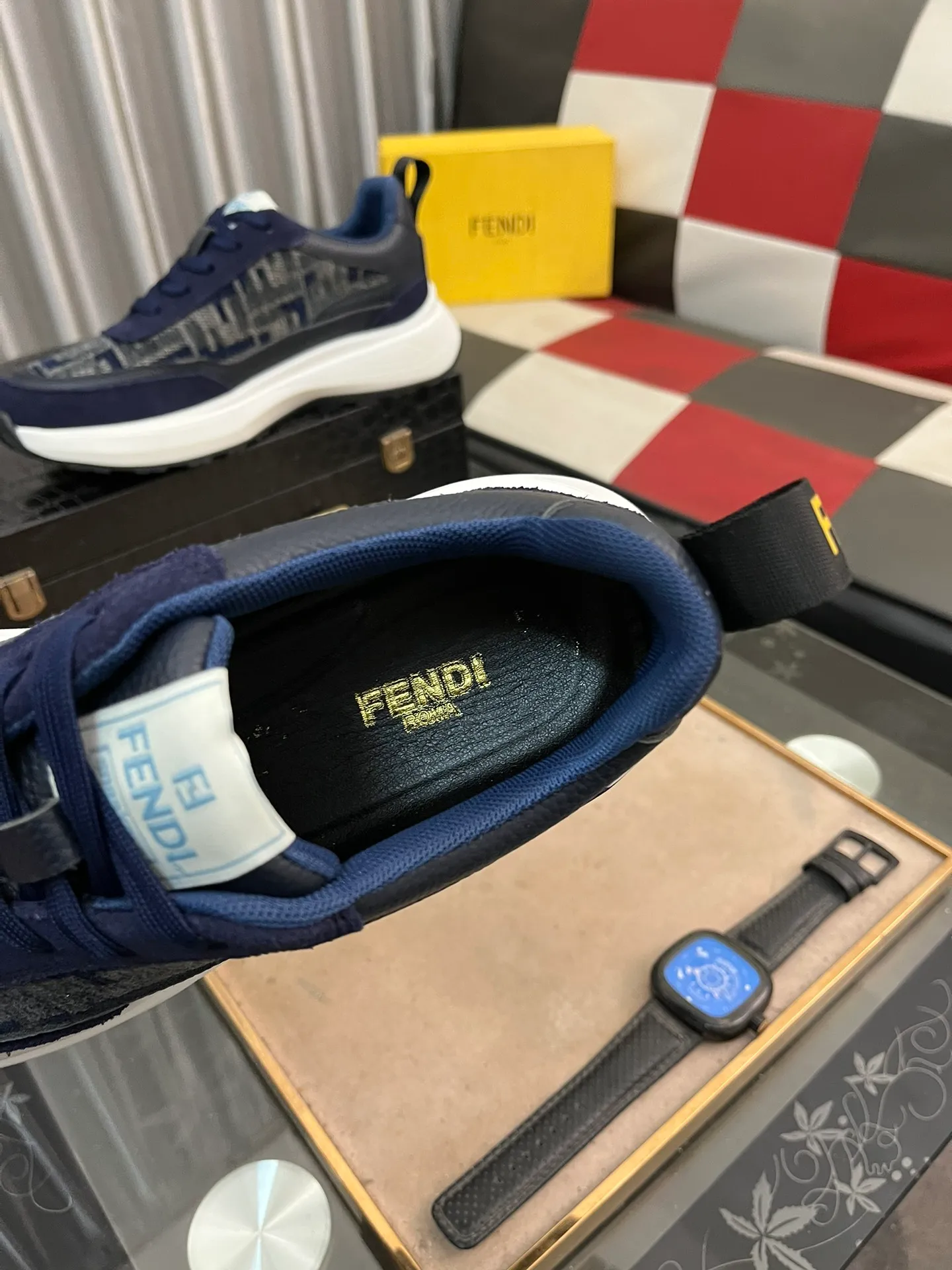 Men's Men's Shoes💰458⌚️⌚️[Fendi] Fendi's latest casual shoes for men! Available at counters simultaneously! Replica. The interior is made of top-grade sheepskin, and the original factory-supplied rubber outsole is used. Leading new fashion concepts. Matching code: 38-443️⃣Colors available